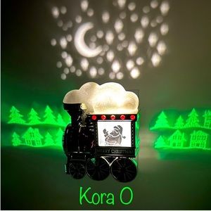 BBW Christmas Santa Train Nightlight & Wallflowers Fragrance Plug